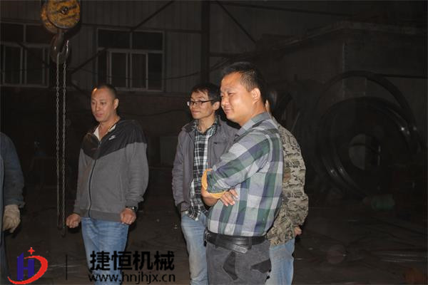 湖南客户考察稻壳碳化机项目